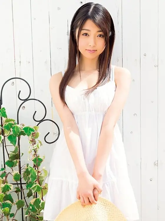 [Special Price] Watch The Moment The Cool Beauty "Rin Shiraito" Loses Her Virginity! She Keeps Saying "It Hurts" As Soon As She's Penetrated. When The Actor Starts Fucking Her She Starts Screaming "It Hurts" So He Changes The Angle And Tries Again...
