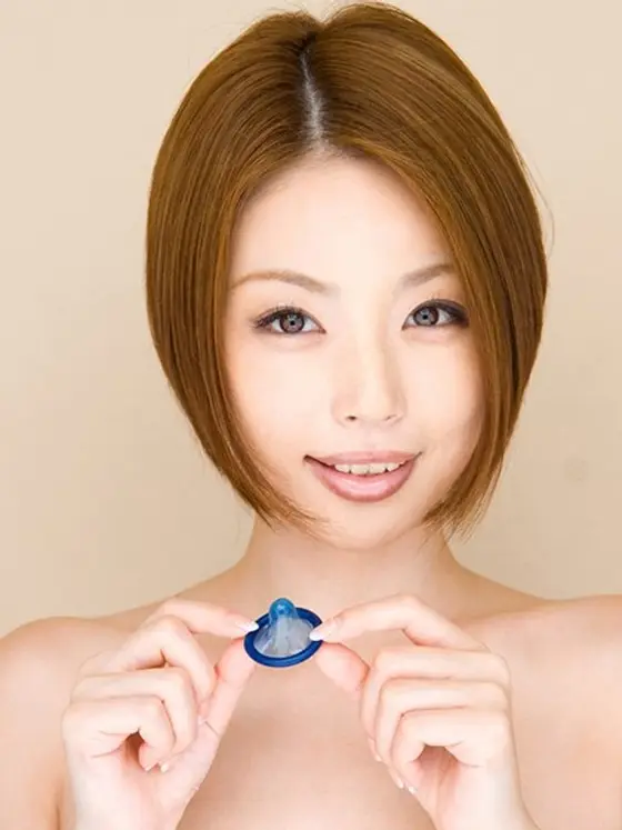 [Special Price] Creampie " Risa Kasumi ", The Girl With The Sexy G-Cup Body! I Rip The Ultra Thin Condom And Have Bareback Doggy-Style Sex. Once She Realizes The Condom Is Ripped, She Tries To Resist, But I Continue Fucking Her Bareback...
