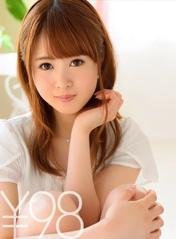[Special Price] Sweet Sex With Mashiro, The Girl With The Adorable Voice. As Soon As She's Penetrated, She Moans In Her Sweet Voice. When Her Weak Spot Is Poked, She Screams "It's So Embarrassing But I Can't Keep Quiet" It Feels So Good, Her Pussy Tightens. Watch Her Get Penetrated Up Close In The Cowgirl And Doggy-Style Positions. She Screams In Her Sweet Voice, "Cum On My Face" In The Missionary Position... Mashiro Fuyusaki