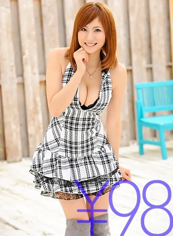 Special Offer - Yuma-chin Kisses And Has Sex With An Amateur Guy. She Sucks His Hard Cock, Kisses Him And Rides Him Cowgirl Style. It Feels So Good Grinding Her Hips And Kissing At The Same Time. She Gets Fucked From Behind While Kissing. She Kisses Him Right Up Until He Cums Inside Her In The Condom! Yuma Asami