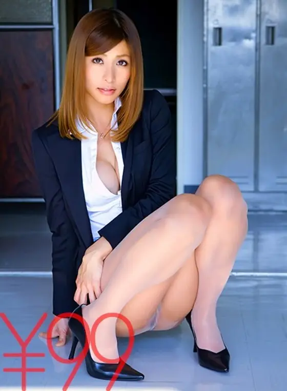 Her Fully Ripe Perfect Body Is An Erotic Miracle! The Greatest Blowjob, And The Most Amazing Body. You've Always Wanted To Fuck Her. And Now You Get To Fuck Her Body, From Behind, From The Front, And Pump Away With Abandon! And Then You Get To Bukkake Your Thick And Rich Sperm All Over Her Beautiful Face! Akari Asahina