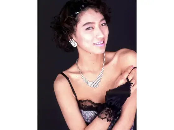 Nene, an Icup busty office lady who has an affair with her manager