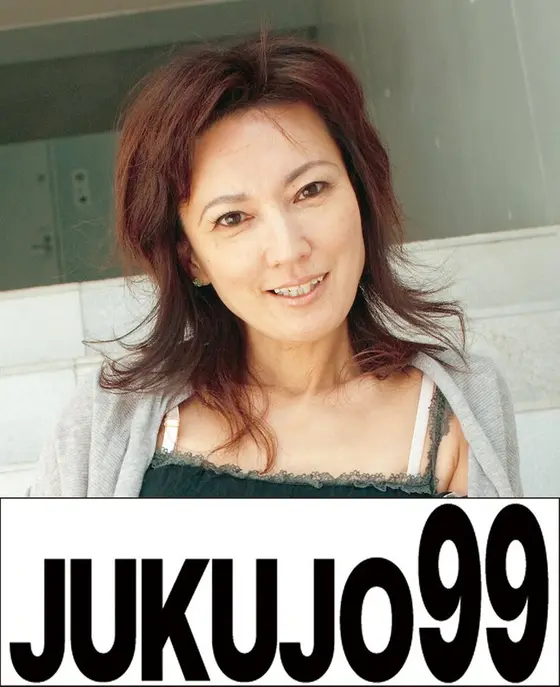 First AV Appearance! She Prepared Herself And Took It All Off For Us! Beautiful Married Woman 2 Hotaru Yamakawa 52 Years Old