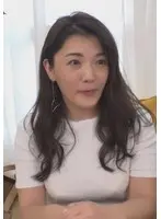 色白巨乳妻は電マがお好き！「あ～ダメ～！」娘の前で大量潮吹き！