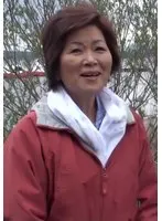 湖畔で釣舟を営む元気で爽やかな未亡人熟女と常連さんの初撮り中出しセックス！