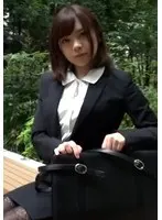 保険の新人外交営業員の美人OL！清楚な可愛い顔を快感に歪めてイキまくる契約成立の中出しセックス！