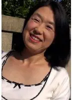 満面の笑みでインタビューを受ける熟女さんの初撮りAV出演！ムラムラした気持ちが抑えきれずに昇天SEX！