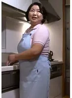 おじいちゃんのお世話に来たポッチャリ巨乳の熟女ヘルパーさんとエロくて楽しいアフターサービス！？