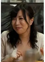友人の奥さんにムラムラ！コタツの中で股間に伸びてくる手に感じてしまい声を潜めて快楽に溺れる不貞交尾！