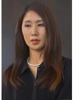 夫の葬儀の終わったあと…義理の兄に借金返済の為に抱かれ遺影の前でイキまくる女盛りの美しい未亡人の性！