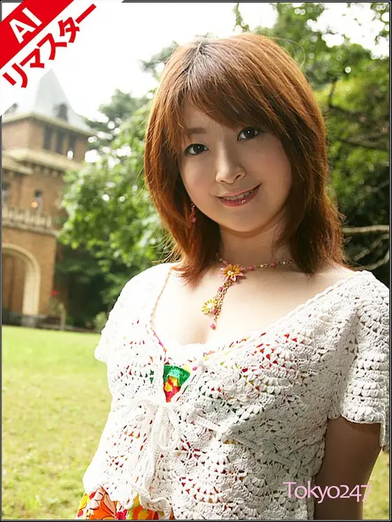 Model Married Woman From Online Catalog Looking Good In Jeans Yui Aihara 32 Years Old AV Debut!!